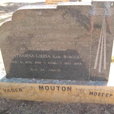 MOUTON Hendrik Gideon 1896-1952 &amp; Catharina Louisa BURGER 1900-1958