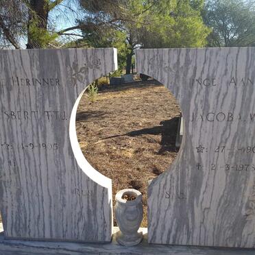 COETZEE Gysbert T.T.J. 1905- &amp; Jacoba W.S. 1905-1978