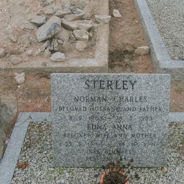 STERLEY Norman Charles 1908-1983 &amp; Edna Anna DUCKITT 1911-1991