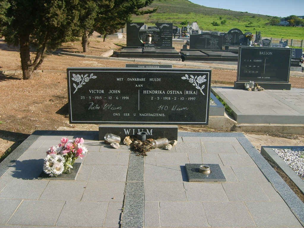 WIUM Victor John 1915-1991 & Hendrika Ostina 1918-1997