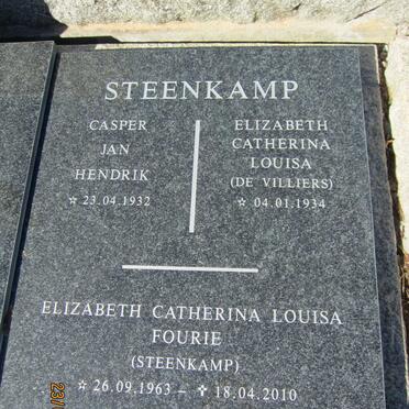 STEENKAMP Casper Jan Hendrik 1932- &amp; Elizabeth Catherina Louisa DE VILLIERS 1934-