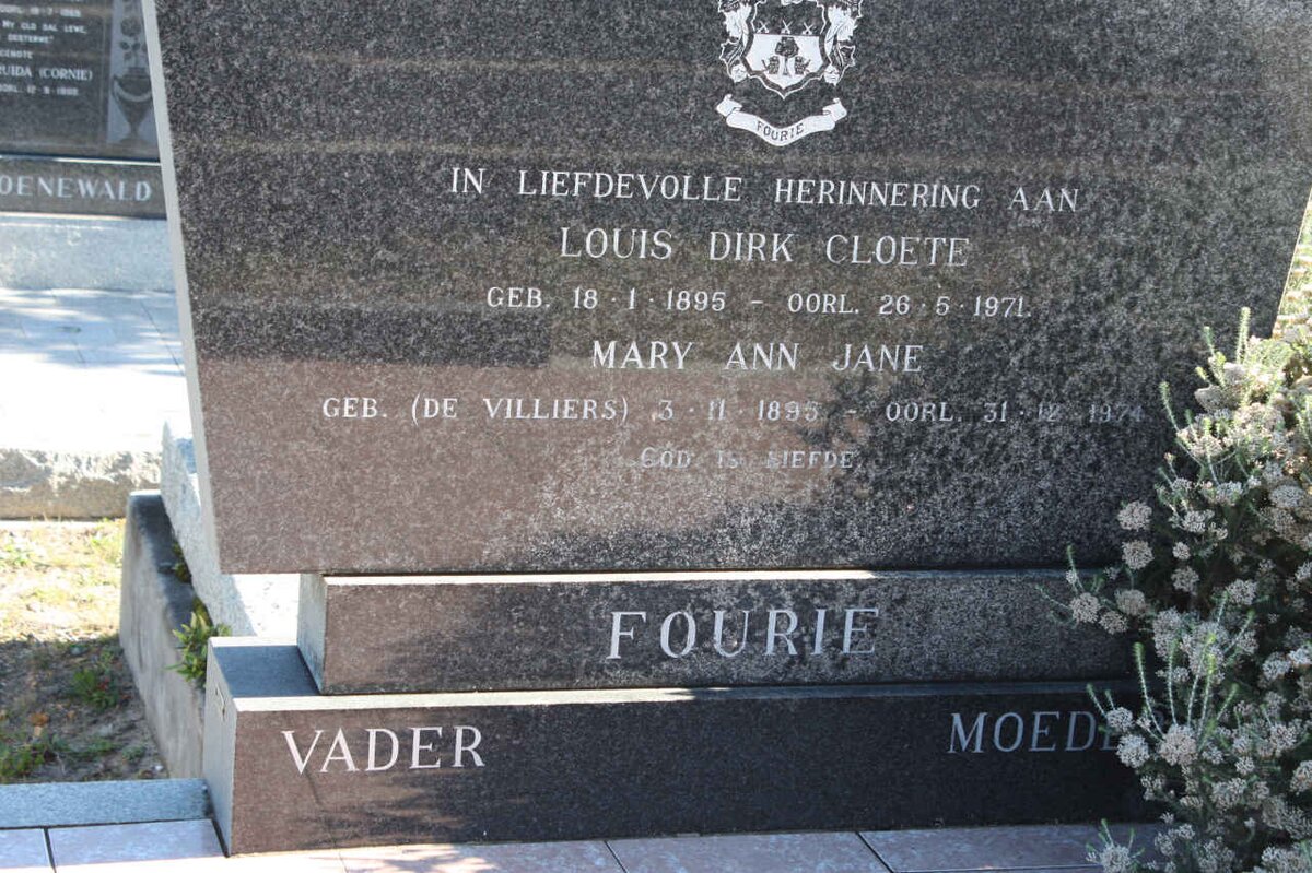 FOURIE Louis Dirk Cloete 1895-1971 &amp; Mary Ann Jane nee DE VILLIERS 1895-1974