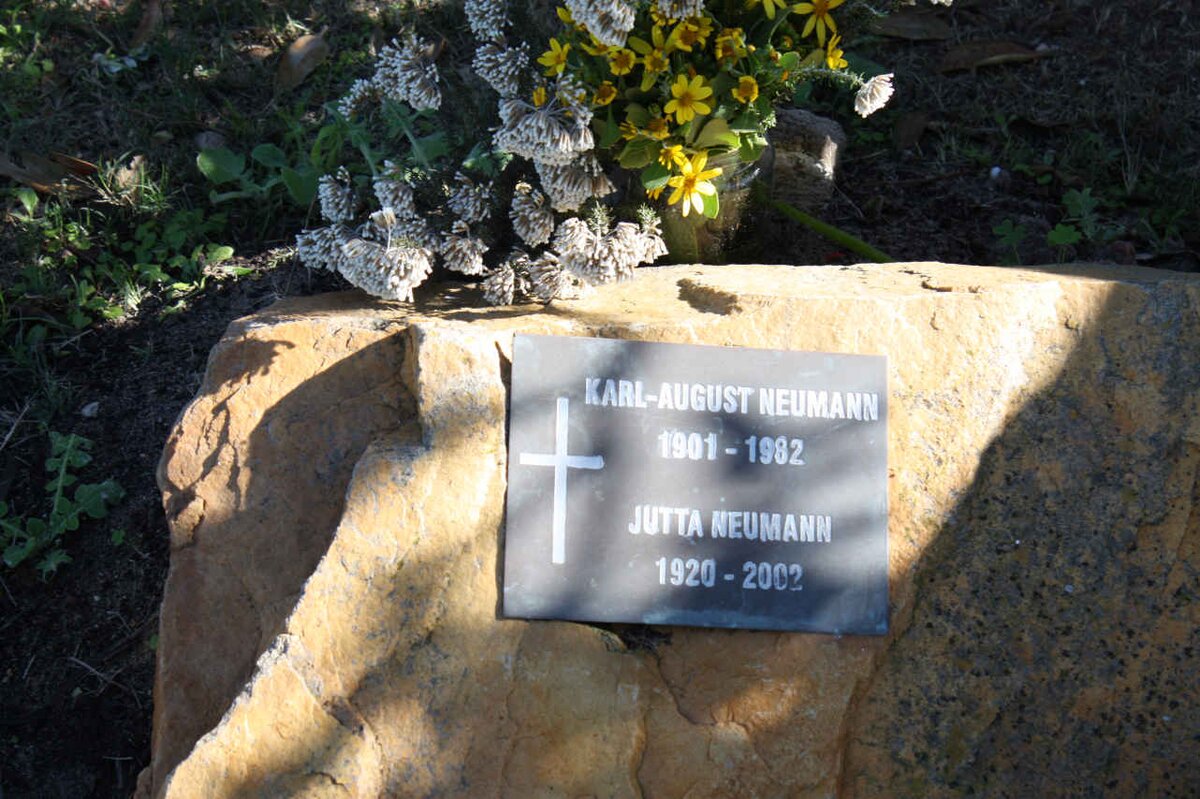 NEUMANN Karl-August 1901-1982 :: NEUMANN Jutta 1920-2002