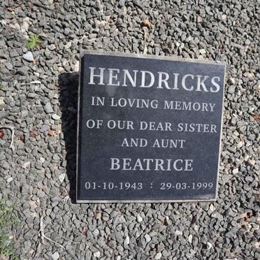 HENDRICKS Beatrice 1943-1999