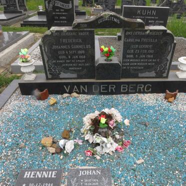 BERG Frederick Johannes Cornelus, van der 1909-1968 &amp; Carolina Presilla GERBER 1910-1968