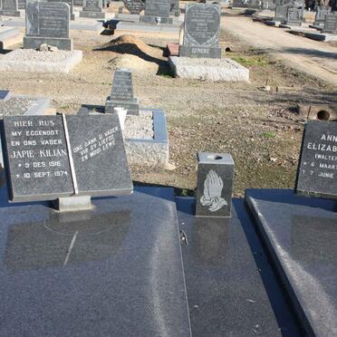 KILIAN Japie 1916-1974 &amp; Anna Elizabeth  WALTERS 1921-1995