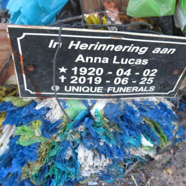 LUCAS Anna 1920-2019