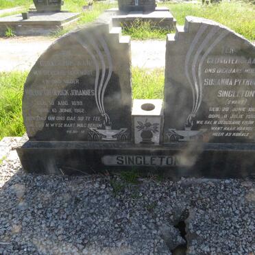 SINGLETON Roelof Frederick Johannes 1899-1962 & Susanna Petronella SWART 1905-1969