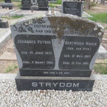 STRYDOM Johannes Petrus 1874-1965 & Gertruida Maria VAN WYK 1887-1963