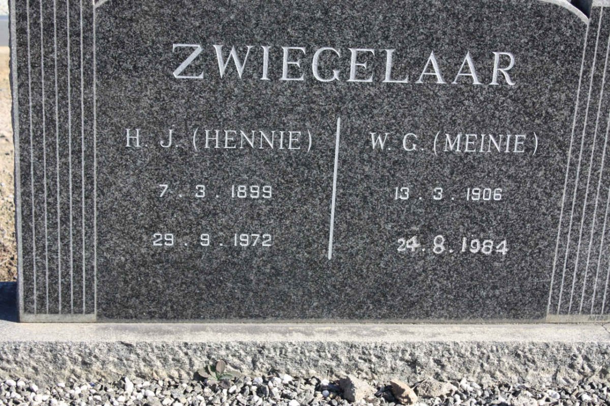 ZWIEGELAAR H.J. 1899-1972 &amp; W.G. 1906-1984