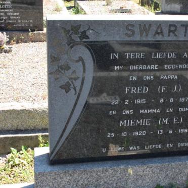 SWART F.J. 1915-1972 &amp; M.E. 1920-1993