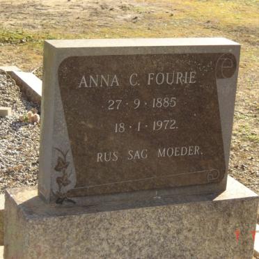 F - Vanne :: Surnames - F