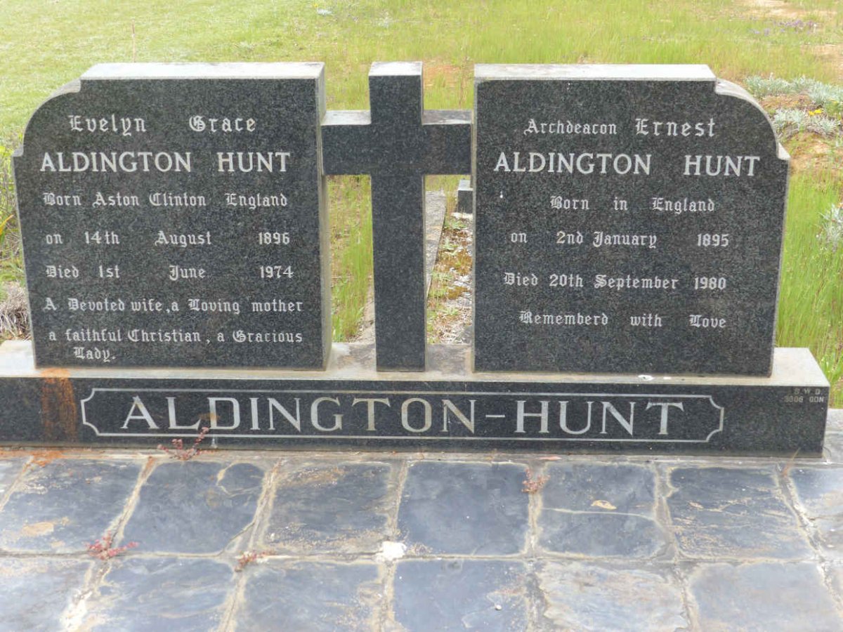 HUNT Ernest, ALDINGTON 1895-1980 & Evelyn Grace 1896-1974
