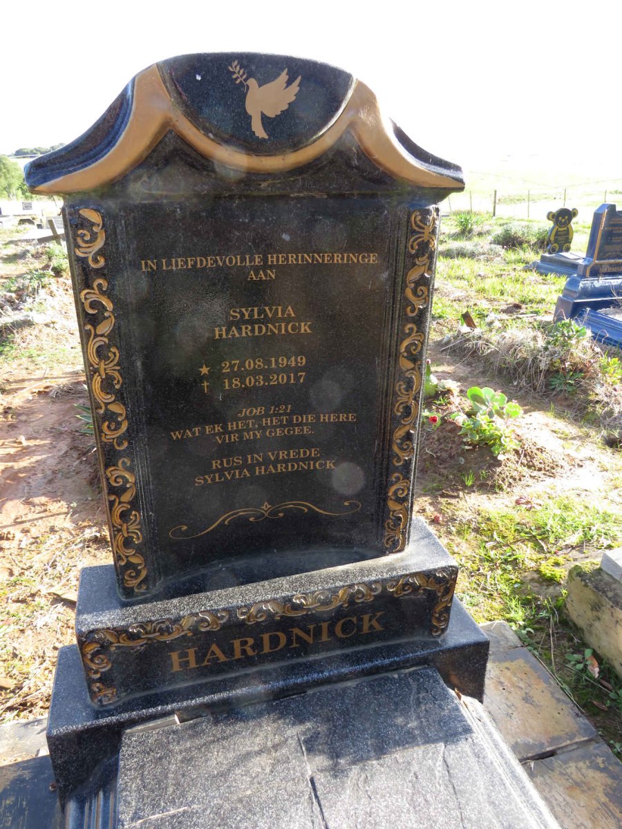 HARDNICK Sylvia 1949-2017