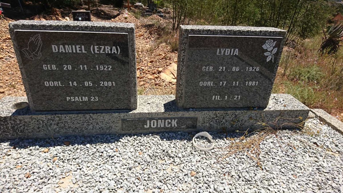 JONCK Daniel 1922-2001 & Lydia 1926-1981