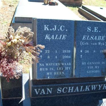 SCHALKWYK K.J.C., van 1939-2004 &amp; S.E. VAN WYK 1949-