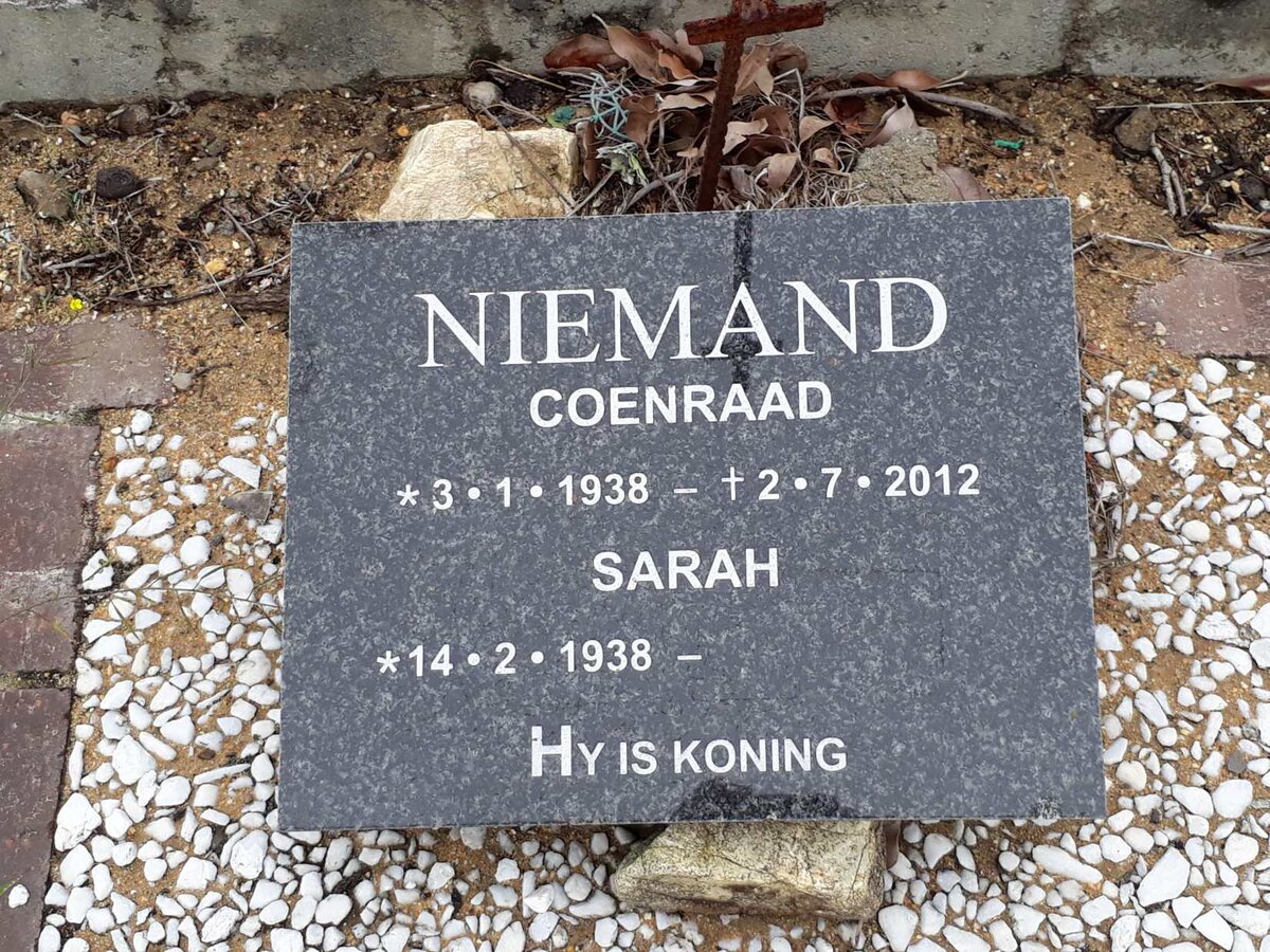 NIEMAND Coenraad 1938-2012 &amp; Sarah 1938-