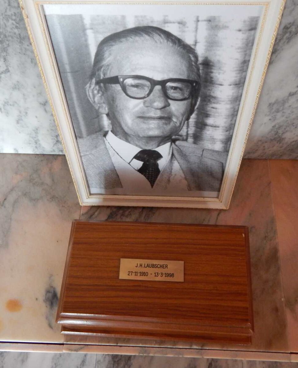 LAUBSCHER Jacob Hendrik 1910-1998