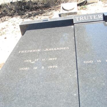 TRUTER Frederik Johannes 1897-1979 &amp; Anna Sophia Petronella 1899-2004_1