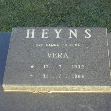 HEYNS Vera 1932-1989