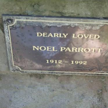 PARROTT Noel 1912-1992