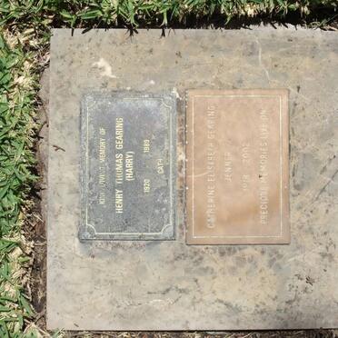 GEARING Henry Thomas 1920-1989 &amp; Catherine Elisabeth JENNER 1918-2002