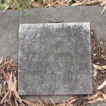 BARNARD Cornelia E. nee LE ROUX 1917-1945