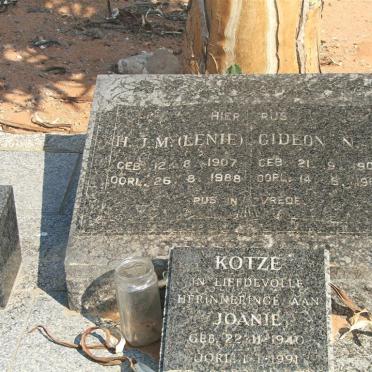 VISSER Gideon N.F. 1900-1962 &amp; H.J.M. 1907-1988 :: KOTZE Joanie 1940-1991