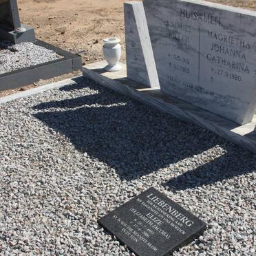 HUISAMEN Andries Willem 1916-1985 &amp; Magrietha Johanna Catharina 1920- :: LIEBENBERG Elizabeth Jacoba 1953-2006