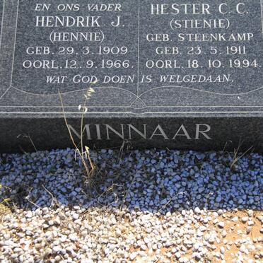 MINNAAR Hendrik J. 1909-1966 &amp; Hester C.C. STEENKAMP 1911-1994