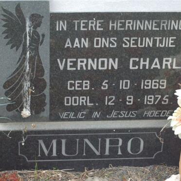 MUNRO Vernon Charl 1969-1975