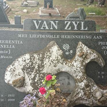 ZYL Phillippus Johannes, van 1931-2011 &amp; Emmerentia Cornelia MUNRO 1932-2009