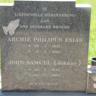 ROBERTS Archie Philipus Esias 1935-2005 :: ROBERTS John Samuel 1945-2005