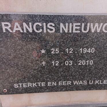 NIEUWOUDT Francis 1940-2010