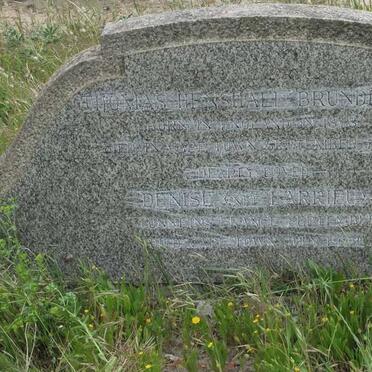 BRUNDRETT Thomas Henshall 1878-1939 &amp; Denise LARRIEU 1889-1974