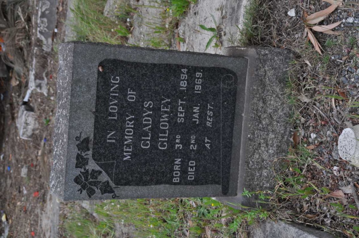 GILOWAY Gladys 1894-1969