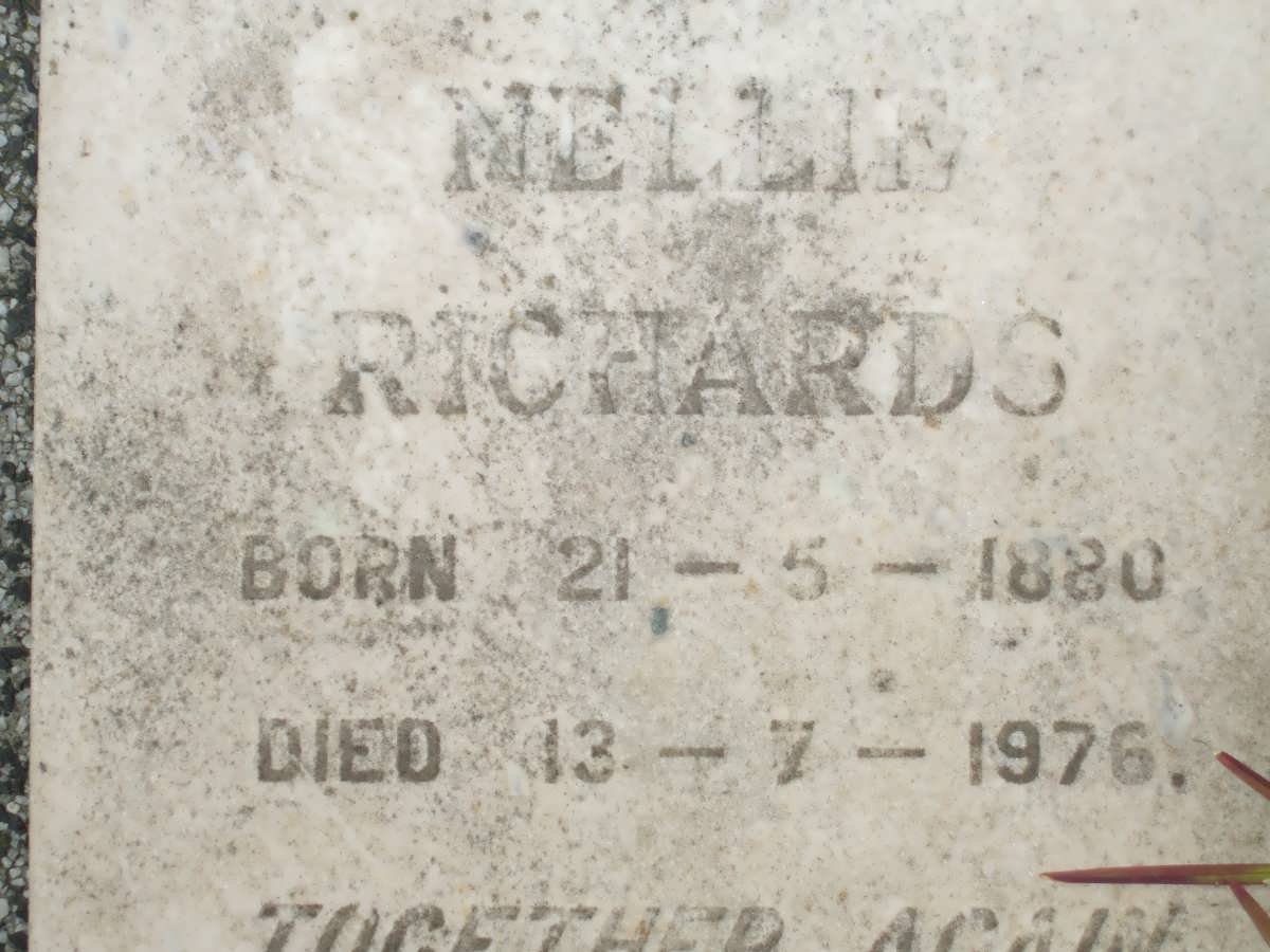 RICHARDS Nellie 1880-1976