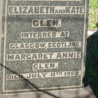 GLEN Elizabeth :: GLEN Kate