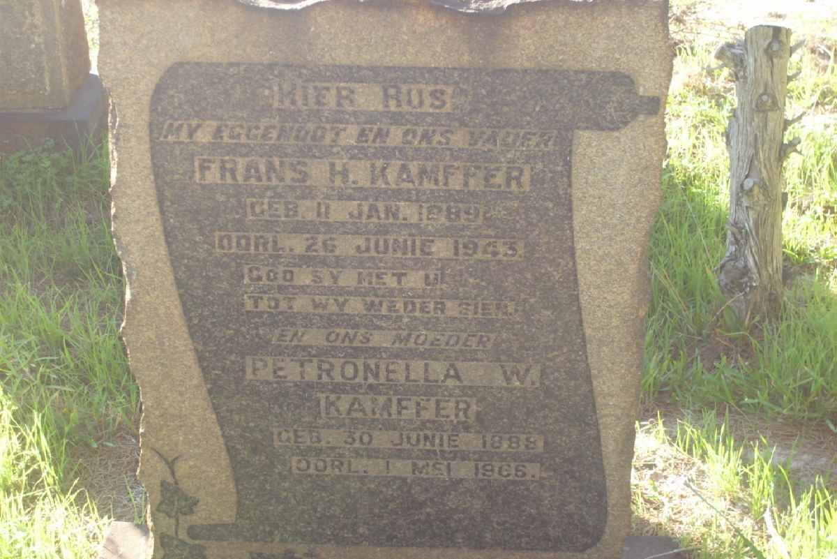 KAMFFER Frans H. 1889-1943 &amp; Petronella W. 1888-1966