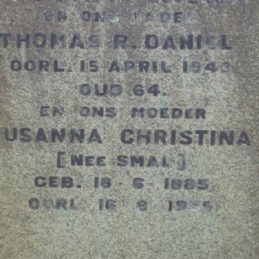 KALLIS Thomas R. Daniel -1943 &amp; Susanna Christina SMAL 1885-1955