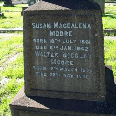 MOORE Walter Nicolas 1855-1948 &amp; Susan Magdalena 1861-1942