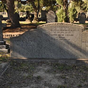 Maitland-Cemetery-3675