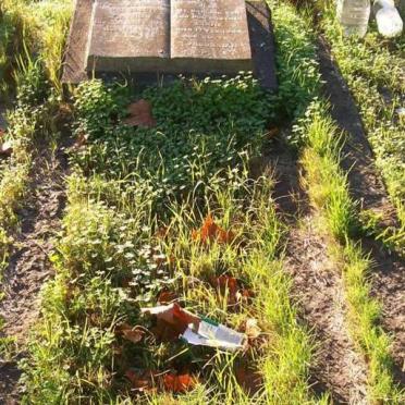 PRESS grave