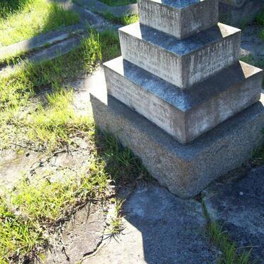 WEISS Charles 1851-1924 &amp; Louisa 1861-1948 :: WEISS Thomas Claude -1932