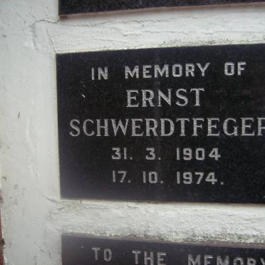 SCHWERDTFEGER Ernst 1904-1974