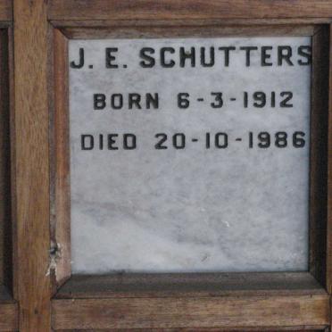 SCHUTTERS J.E. 1912-1986