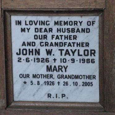 TAYLOR John W. 1926-1986 &amp; Mary 1926-2005