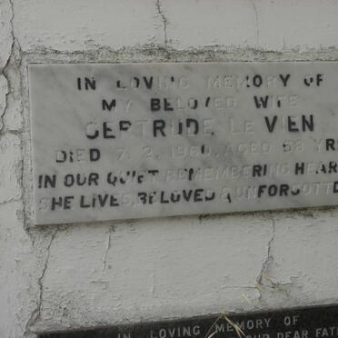 VIEN Gertrude, le -1960