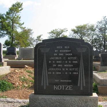KOTZE Jacobus C. 1893-1966 &amp; Johanna M.W. 1898-1984