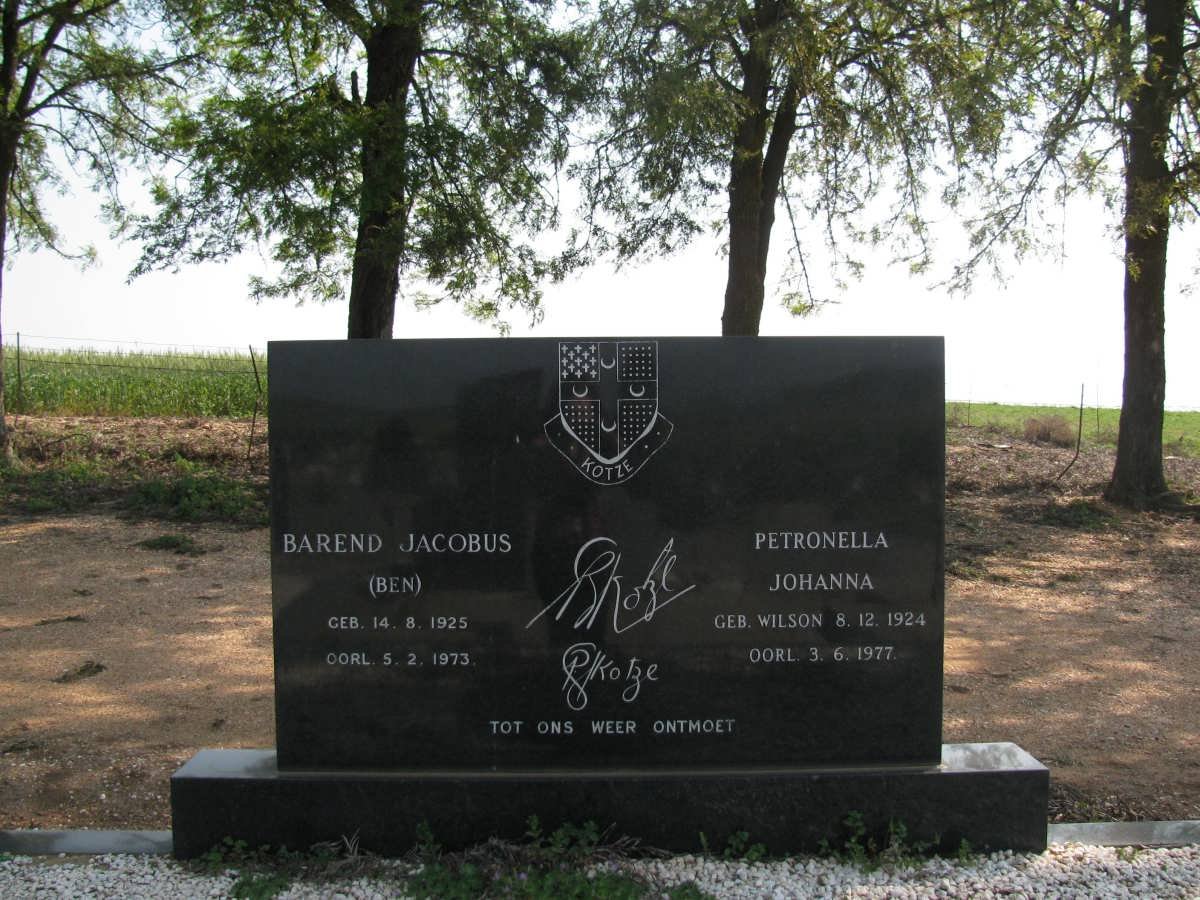 KOTZE Barend Jacobus 1925-1973 &amp; Petronella Johanna WILSON 1924-1977